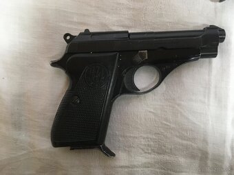 Beretta M71 - 3