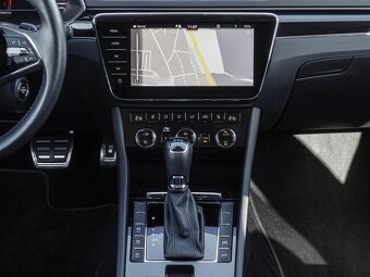 Skoda Superb Combi 2.0 TDI DSG Laurin & Klement - 3