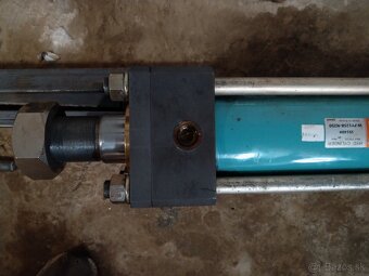 Hydraulický valec - 3