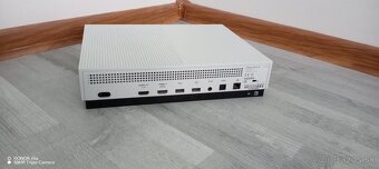 Xbox One S + 22 hier + nový ovládač – výborný stav - 3