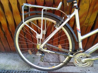 Predám dámsky trekovy bicykel KTM,Odpružený,28"kolesá,19"r - 3