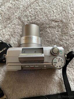 Olympus C-765 Ultra Zoom - 3