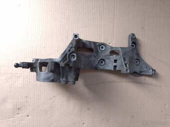 držiak alternátora a klimakompresora - 3