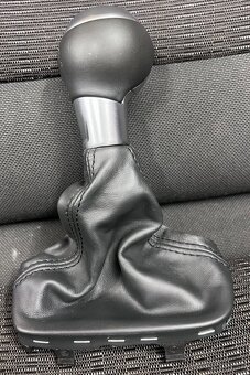 Audi Q3 manžeta páky S tronic - 3