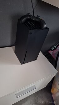 Predám Xbox Series X + Ovládač + Hry – Skvelý stav - 3