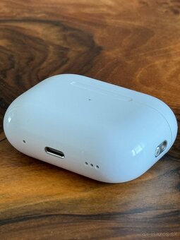Apple AirPods Pro 2 nahradne nabijacie puzdro usb c lightnin - 3