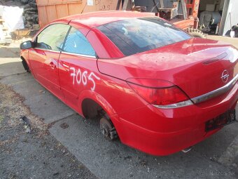 Opel Astra Twin Top / cabrio rozpredam na nahradne diely - 3