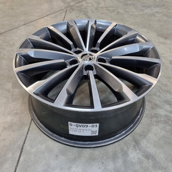 Hliníkové Škoda disky 5x112 R19 8J ET44 - 3