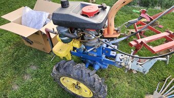 Malotraktor AGZAT s prislusenstvo + nahradny motor - 3