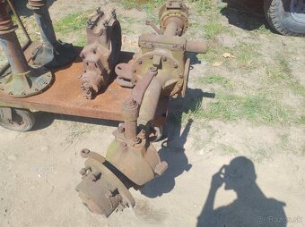 Zetor - predná náprava - 3