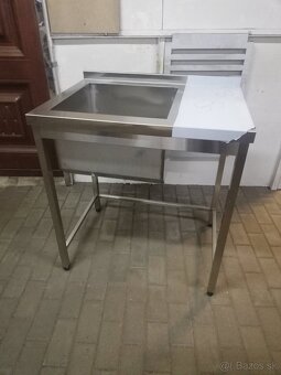 Nerezový gastro stôl s drezom , umývací stôl - 3