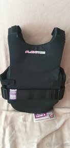 Predam jazdecke vesty - 3