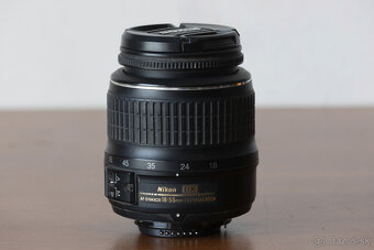 Nikon D40 + Nikkor DX AF-S 18-55mm f3.5-5.6G II ED - 3