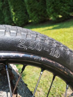 Predám originálne patinové koleso ČZ 98 ccm + brzd - 3