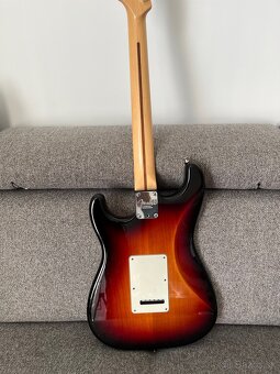 Fender Stratocaster American Standard - 3