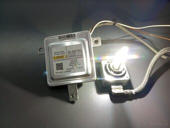 Riadiaca jednotka xenonu 8K0941597E - 3