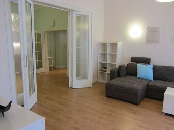 Byt s rozlohou 110 m² a 2 balkónmi v Starom Meste - 3