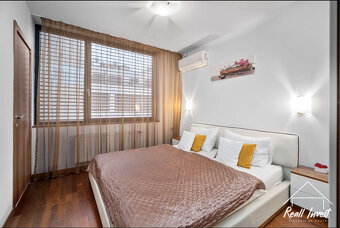 NA PREDAJ: Elegantný 2-izbový byt v Srdci Bratislavy - 3