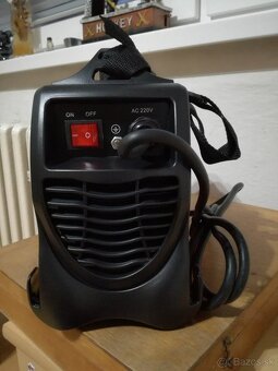 Elektrický zvárací stroj Inverter MMA 250 A zn.EUROTECH - 3
