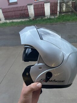 Prilba na motorku značky PROBIKER - 3