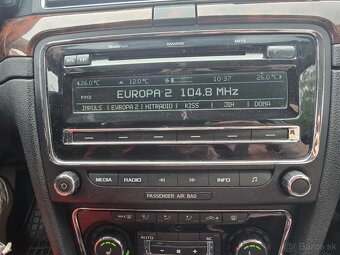 Autoradio Skoda Superb 2 - 3