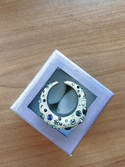 Predám strieborny home made prsteň so Swarovski kryštálmi - 3
