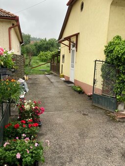 Magyarország, Neszmély, Fő utca 10 - 3
