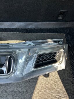 Honda Civic 8g - predna maska - 3