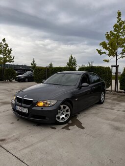 BMW E90 320d 120kW – Nová STK, xenóny, automat - 3