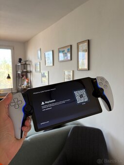 PlayStation Portal + ochranný obal a bluetooth transmitter - 3