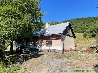 Usadlosť s vidieckym domom na polosamote v okolí Štiavnick - 3