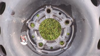 Predám obuté kolesa orginal bmw  4ks - 3