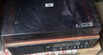 Rádio gramofón - 3