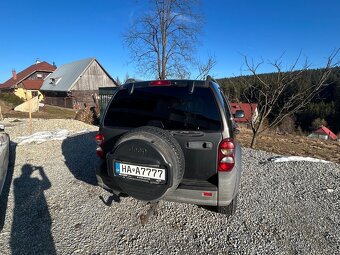 Jeep cherokee kj - 3