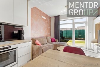 360° VR Ponúkame na predaj 2i RD v radovej zástavbe + 2 par - 3