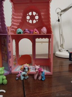 3x Pony a domček s príslušenstvom - 3