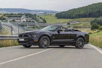 Ford Mustang 3.7 V6 Convertible S197 - 3