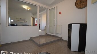 Exkluzívna ponuka: Firemný priestor so skladom a nádvorím v - 3