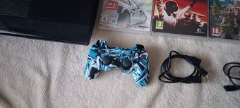 Ps3 super slim s hrami - 3