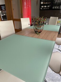 Moderný stôl  + 6ks stoličiek - 3