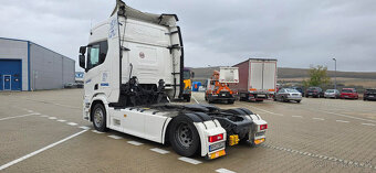 SCANIA R450 Mega - 3