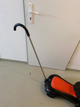 odrážadlo BMW s madlom - 3