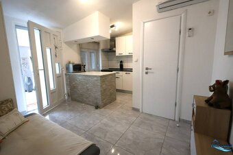 VIR - zariadený apartmánový dom na predaj - 3