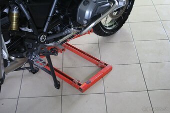 hydraulický zdvihák na motorky a štvorkolky - 3