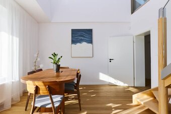 NA PREDAJ- EXKLUZÍVNY- 5 - IZBOVÝ RODINNÝ DOM, MALÁ IDA - PA - 3