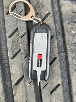 Bridgestone Ecopia 205/60/r16 - 3