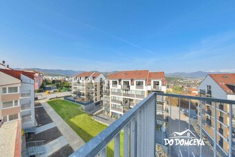 DO DOMČEKA | Jedinečný svetlý byt s panoramatickým výhľadom - 3