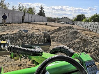 Predám alebo vymením Avant 420 nakladač - 3