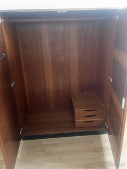 Predám skriňu.Osobný odber. - 3