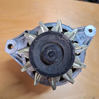Alternator Volga UAZ - 3